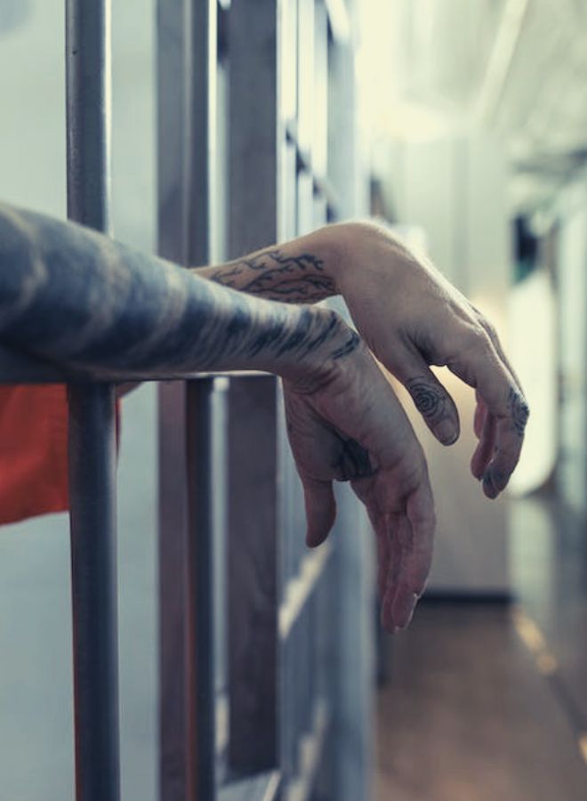 Visiting an Unknown Person in Jail in dreams