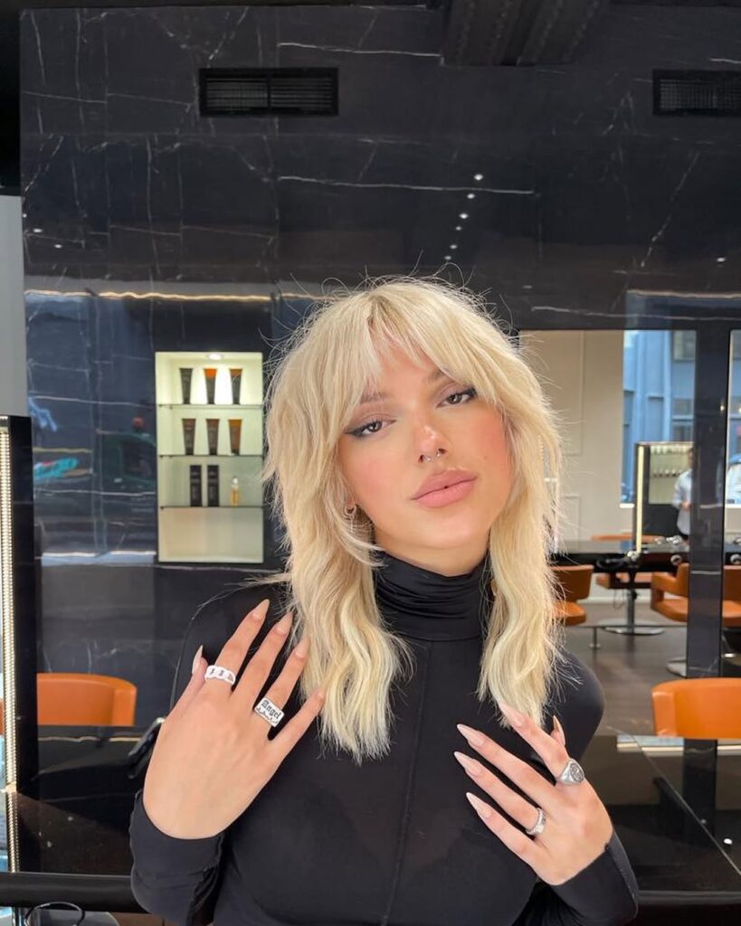 Blonde Wolf Cut With Bangs - patriziamanias