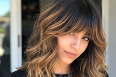 Wavy Wolf Cuts With Bangs