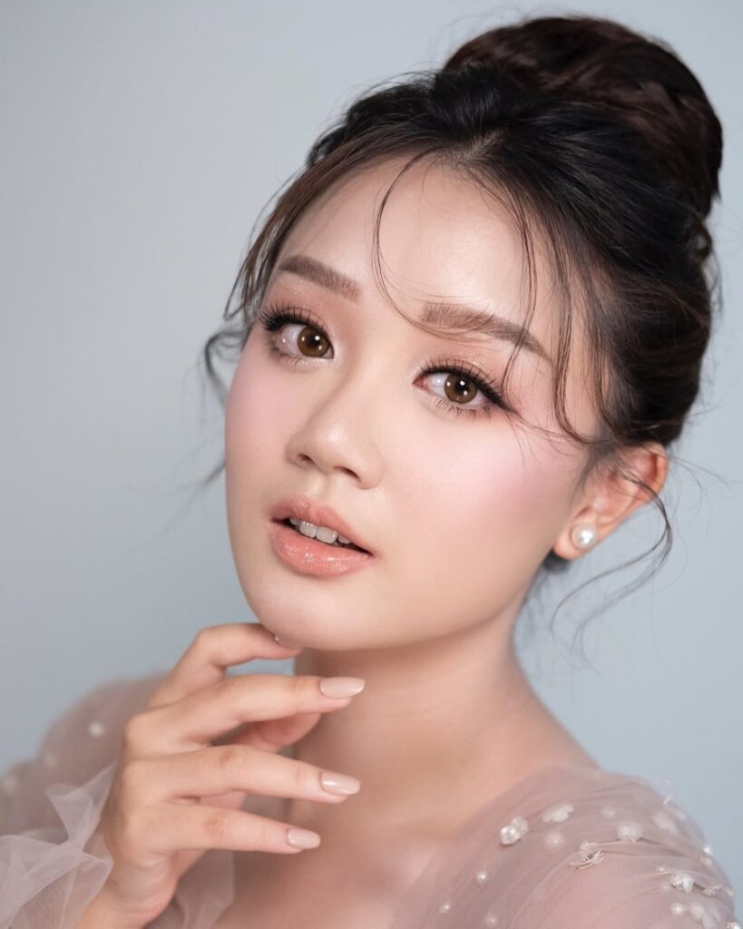 korean hairstyles for women - sella.hairandmakeup