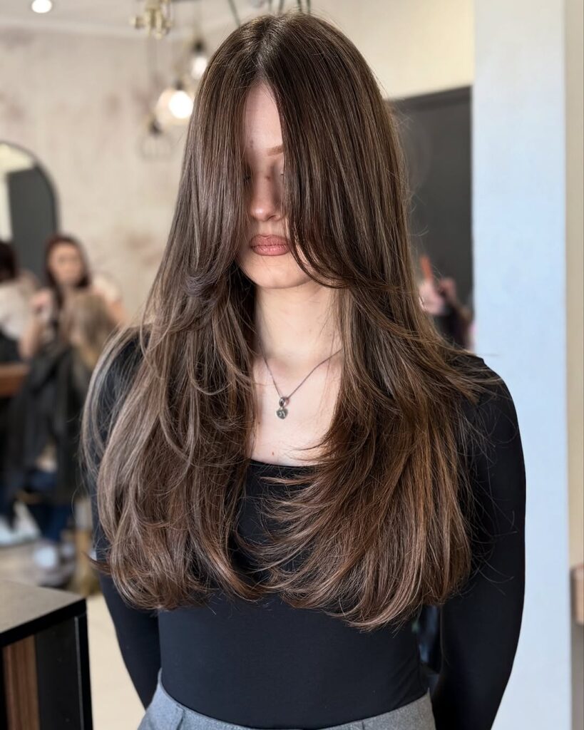 long hair Butterfly haircut - atelier_anna_chwirala